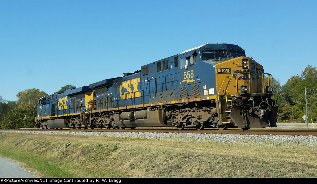 CSX 558 (AC44CW) 