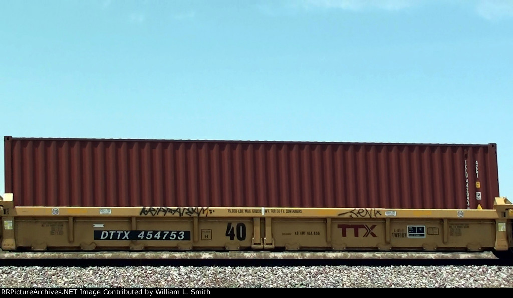 EB Intermodal Frt Btwn Needles & Goffs CA  2-66