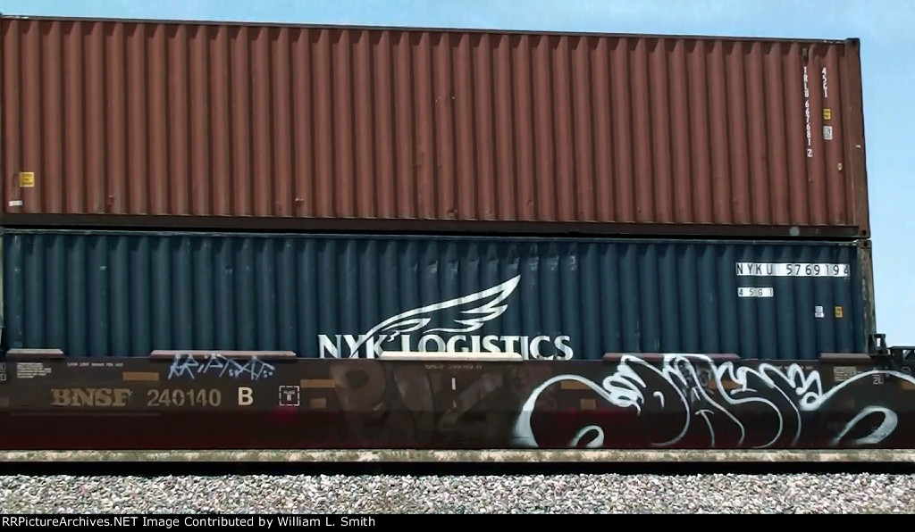 EB Intermodal Frt Btwn Needles & Goffs CA  2-69