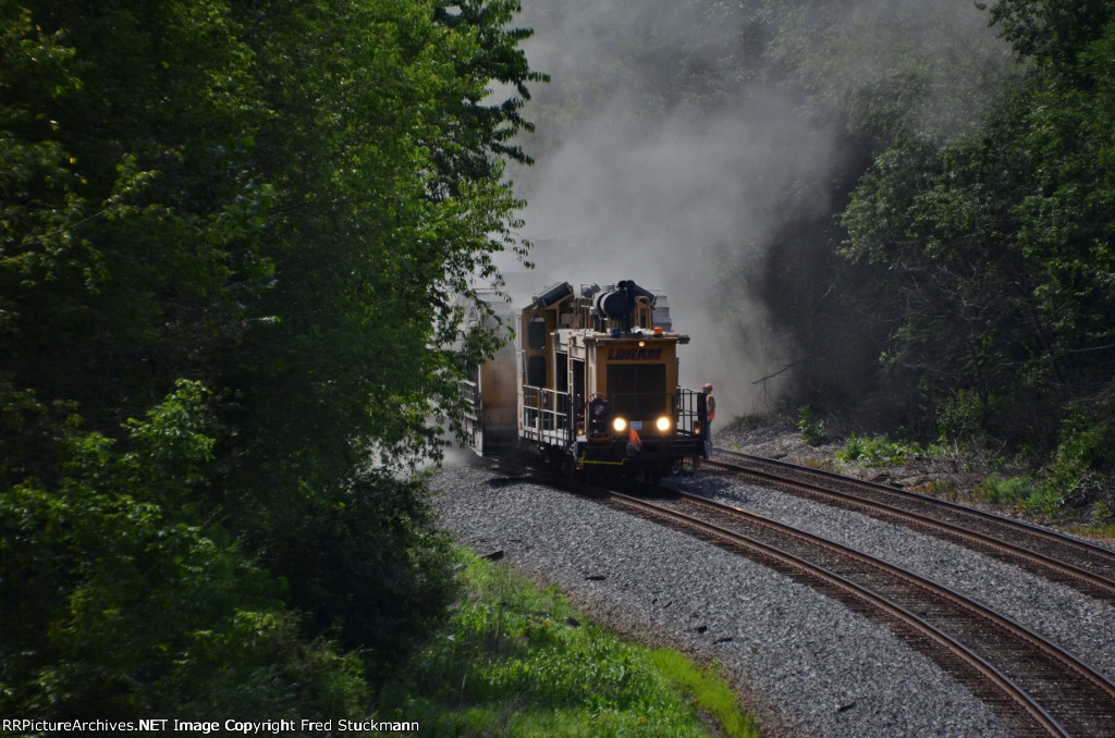A bit later, at the east end of the old EL yard.