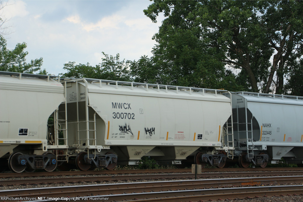 MWCX 300702
