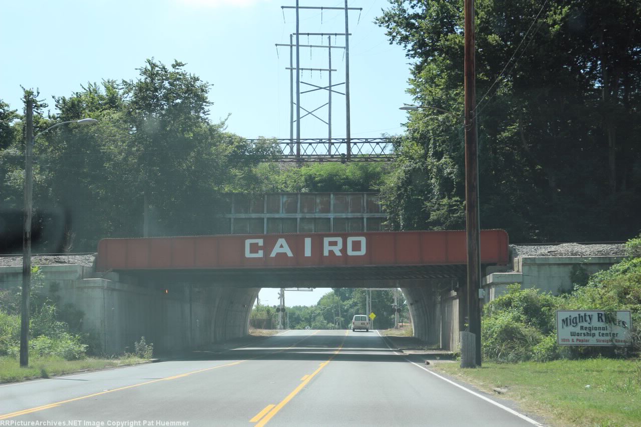 Triple level overpass