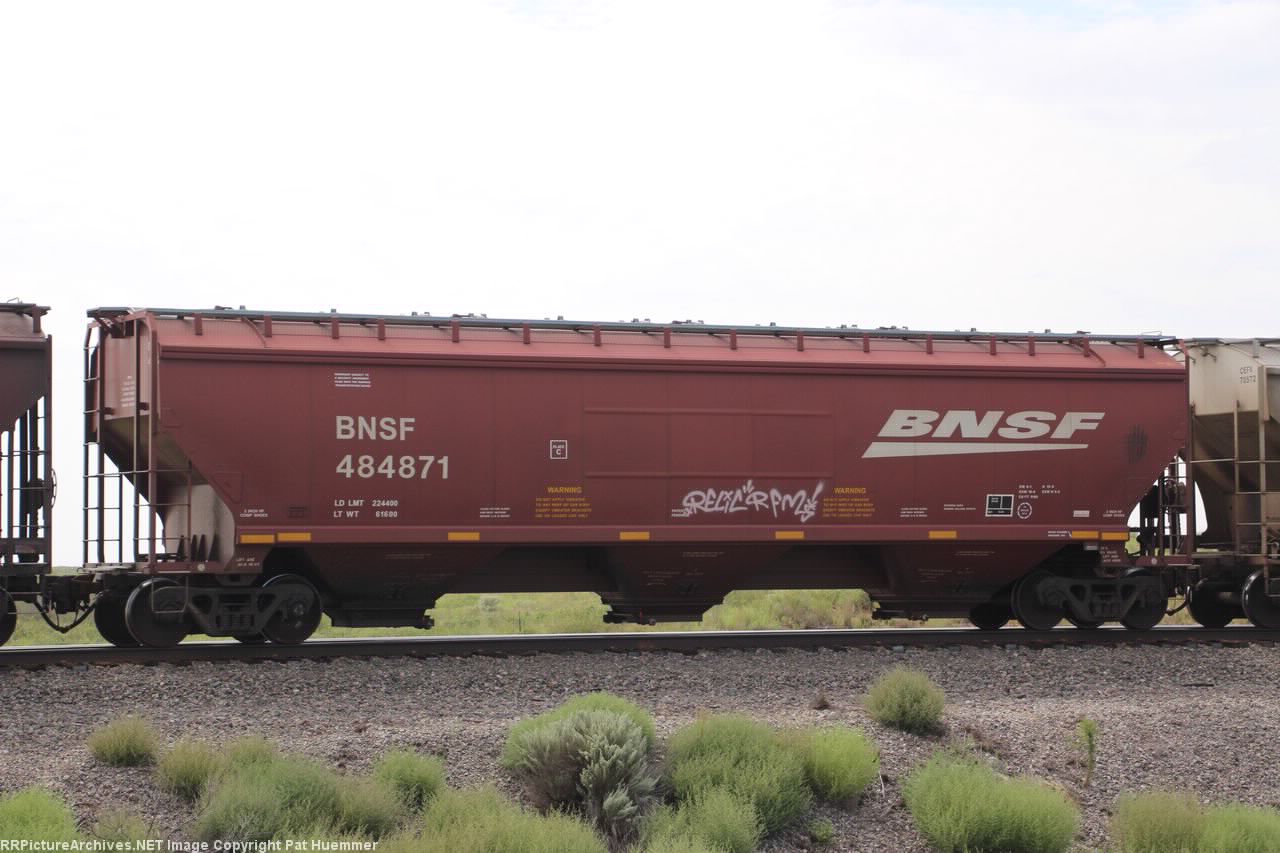 BNSF 484871