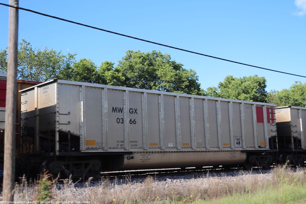 MWGX 366