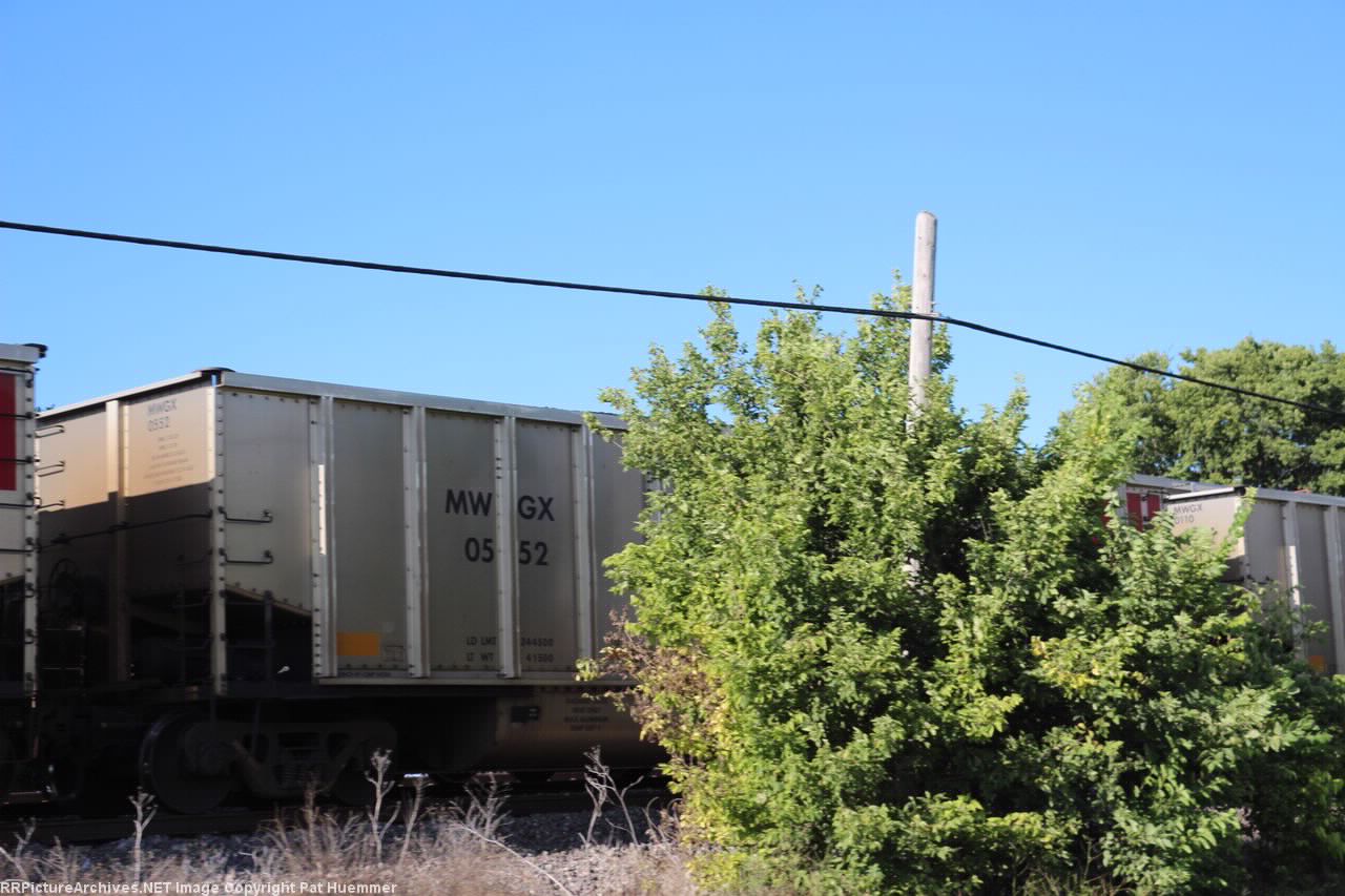 MWGX 552