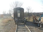 SLRG 9115 Sleeper Car Broke forward trucks rear axle