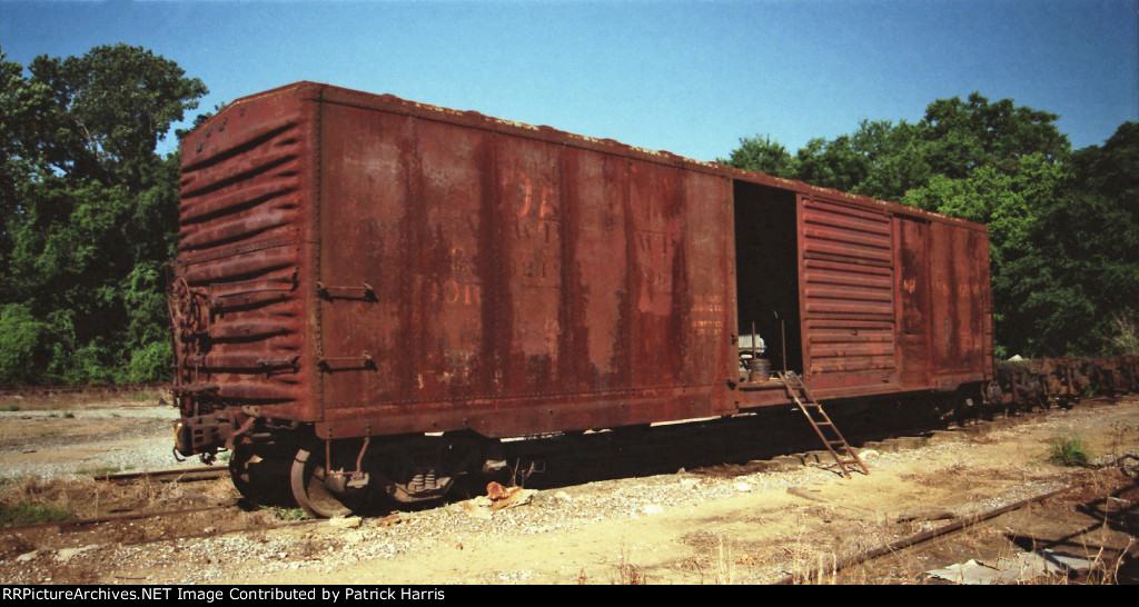MB 3010 X-A&WP 50-foot PS-1 SDR box car at M&B shops Meridian MS Summer 2000