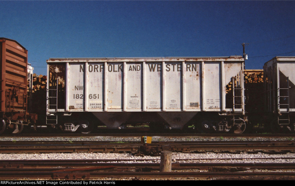 NW 182651 Bethlehem Johnstown HC-81 2-bay covered hopper in KCS Yard in Meridian MS Summer 2000
