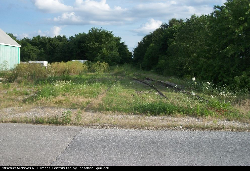 Looking south at switch, W St Eunice Rd