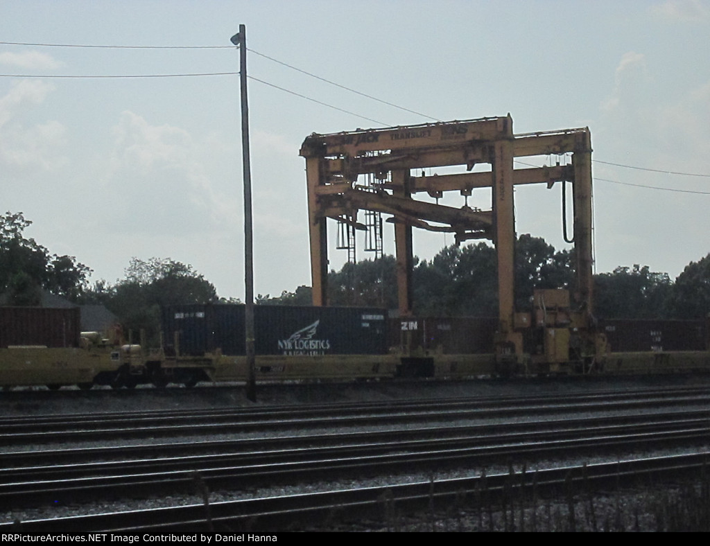 NS MI-JACK crane at Forrest Yard