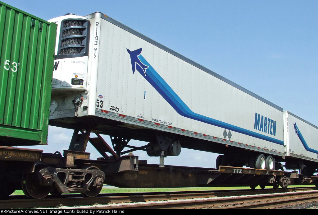 MTLZ 21143 53 MARTEN reefer trailer on TTX 653469 53 5-platform spine car westbound on the NS at Paint Rock Al 08-23-2014