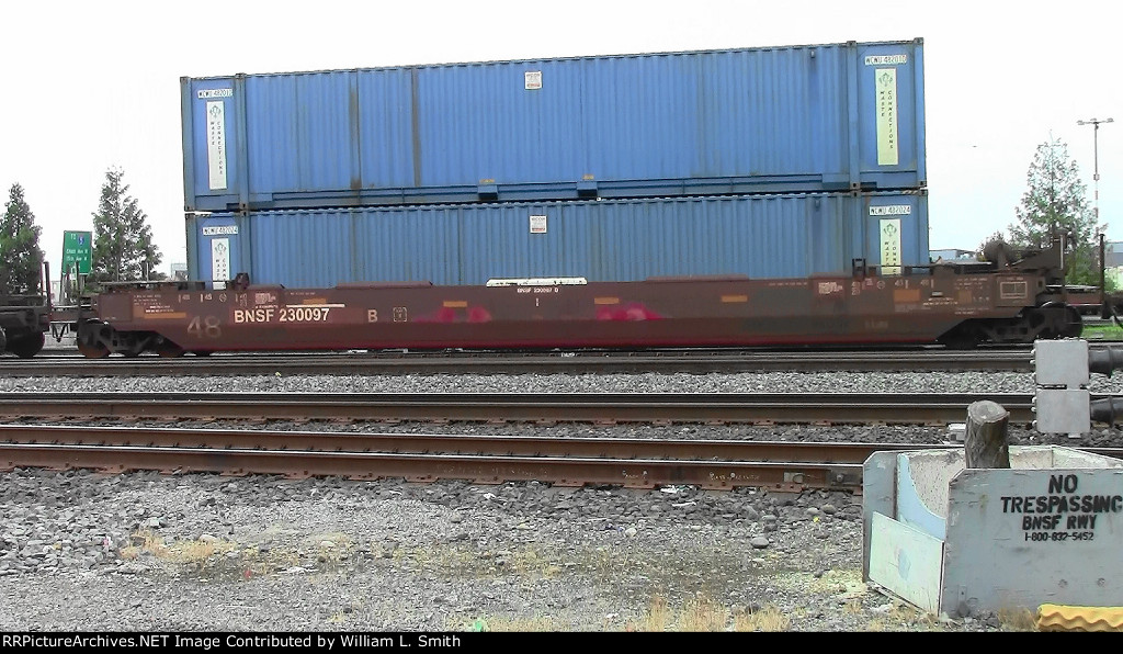 NB Manifest Frt entering Balmer Yard from South lead tracks-71