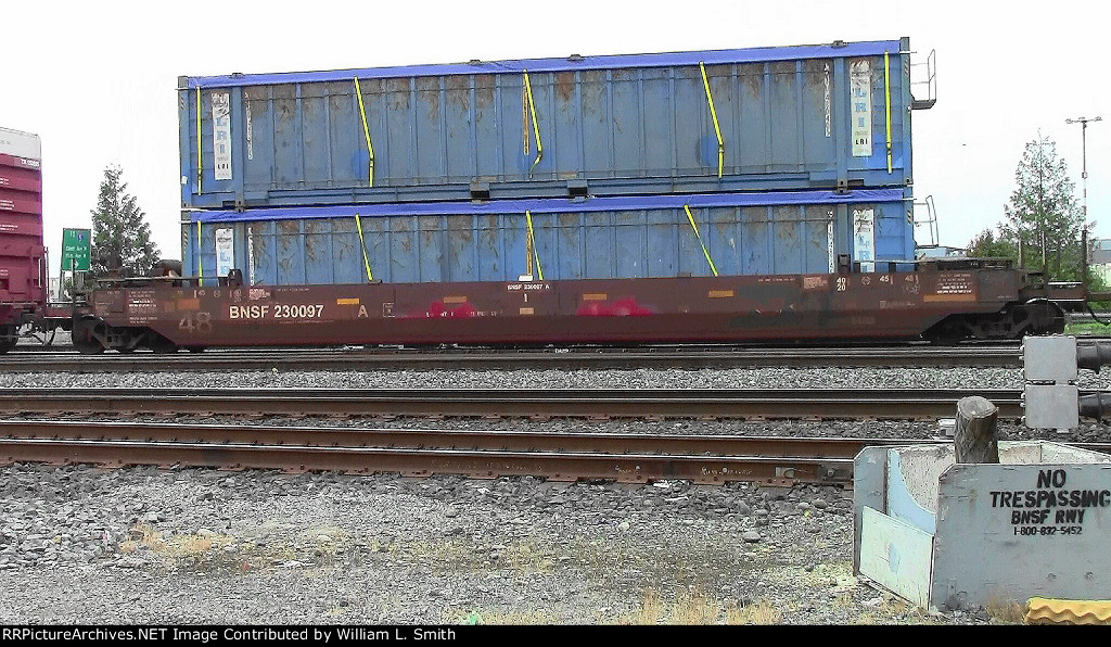 NB Manifest Frt entering Balmer Yard from South lead tracks-73