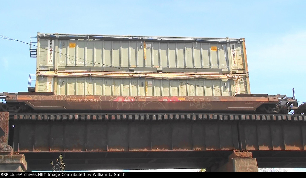 NB Manifest Frt Over the Lk Union Locks to Puget Snd -56