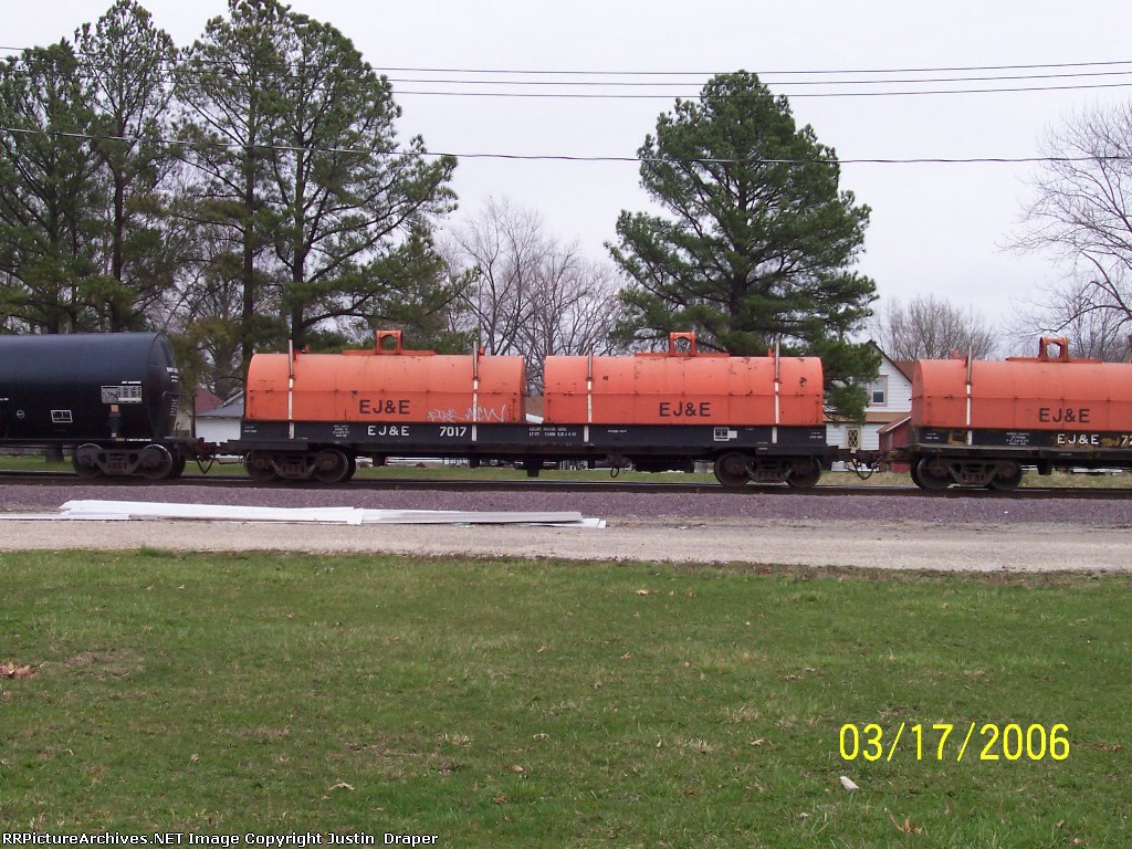 EJE 7017