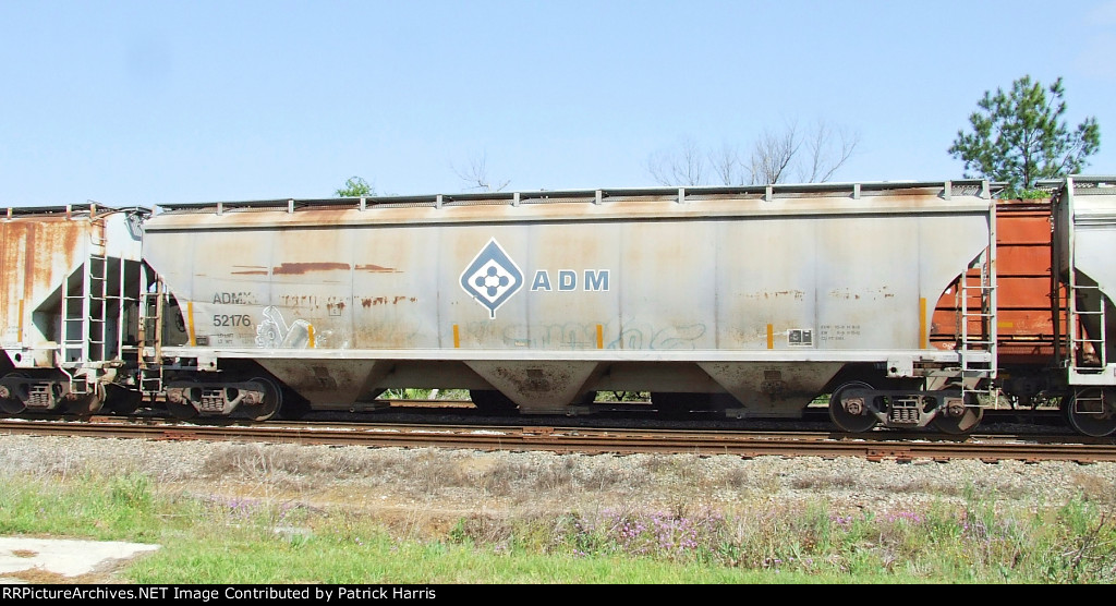 ADMX 52176 3-bay Trinity centerflow hopper in CSX pocket yard on south ...