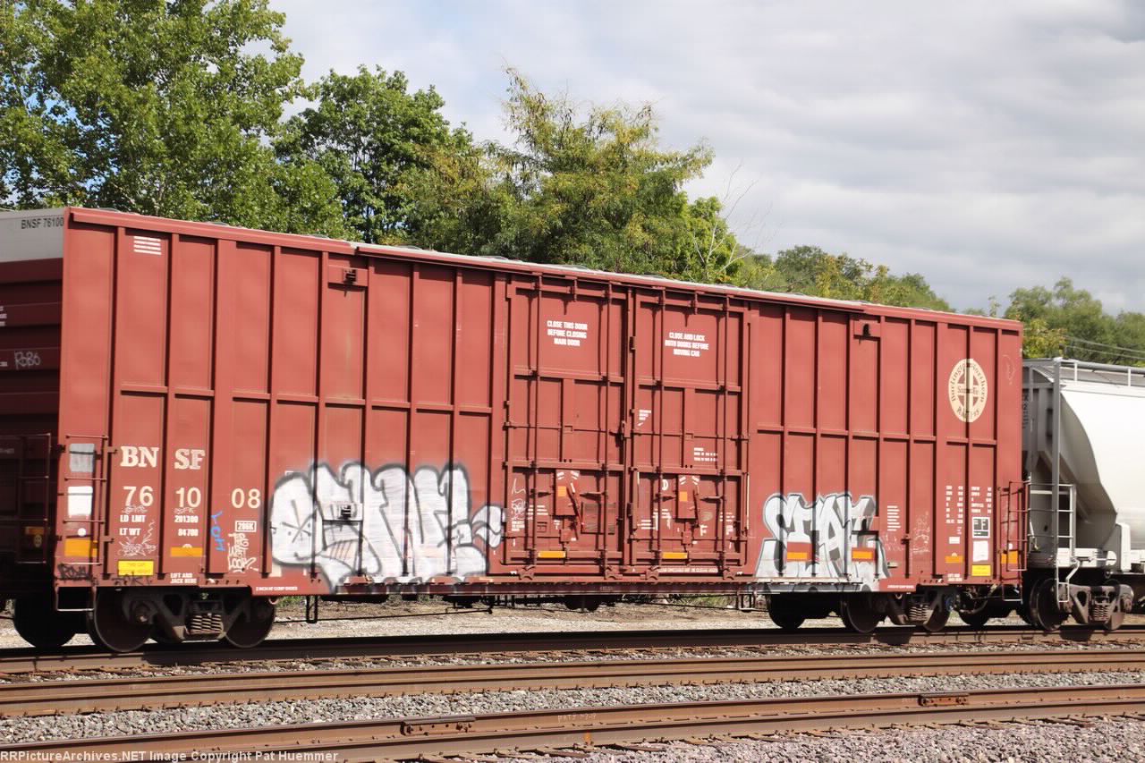BNSF 761008