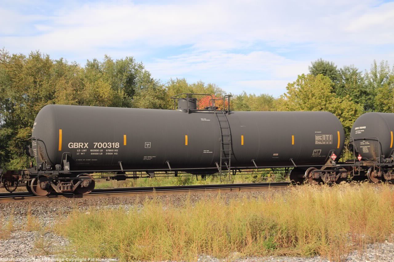 GBRX 700318
