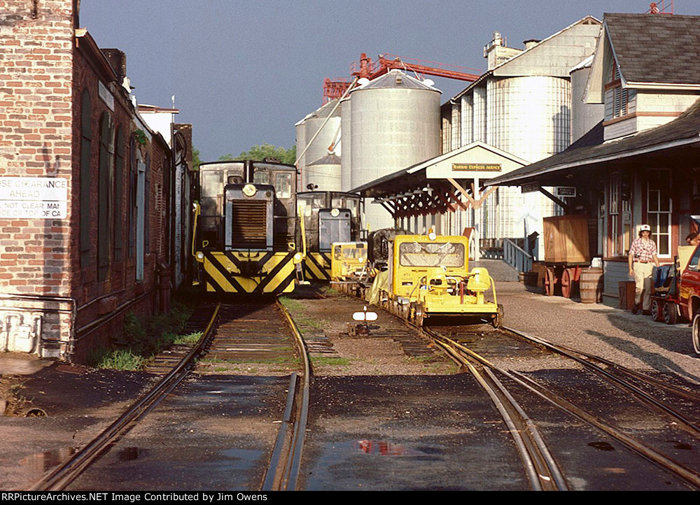 The line-up for a motorcar trip.