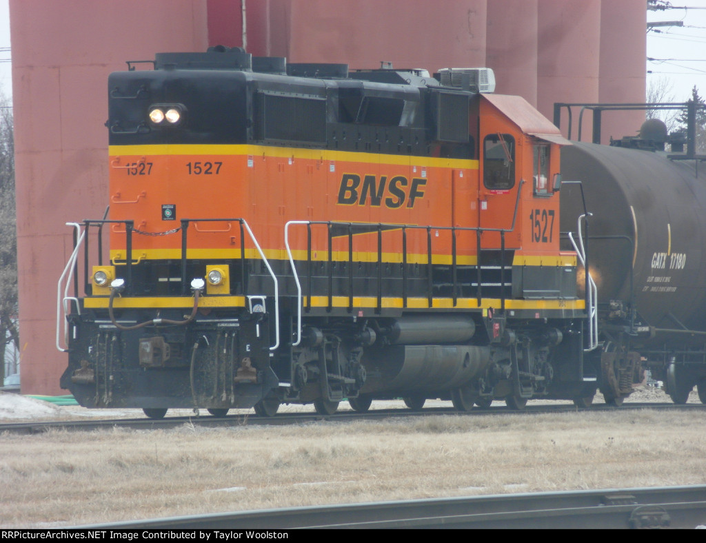 BNSF 1527