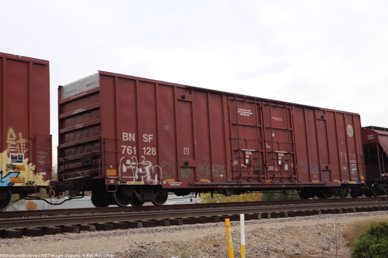 BNSF 761128