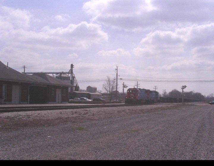 GTW train pass the old Canton Train Station