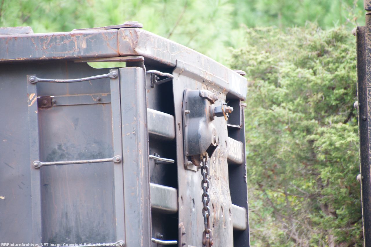 AOK 519280 - NOT "okay" - it is missing a hand brake wheel