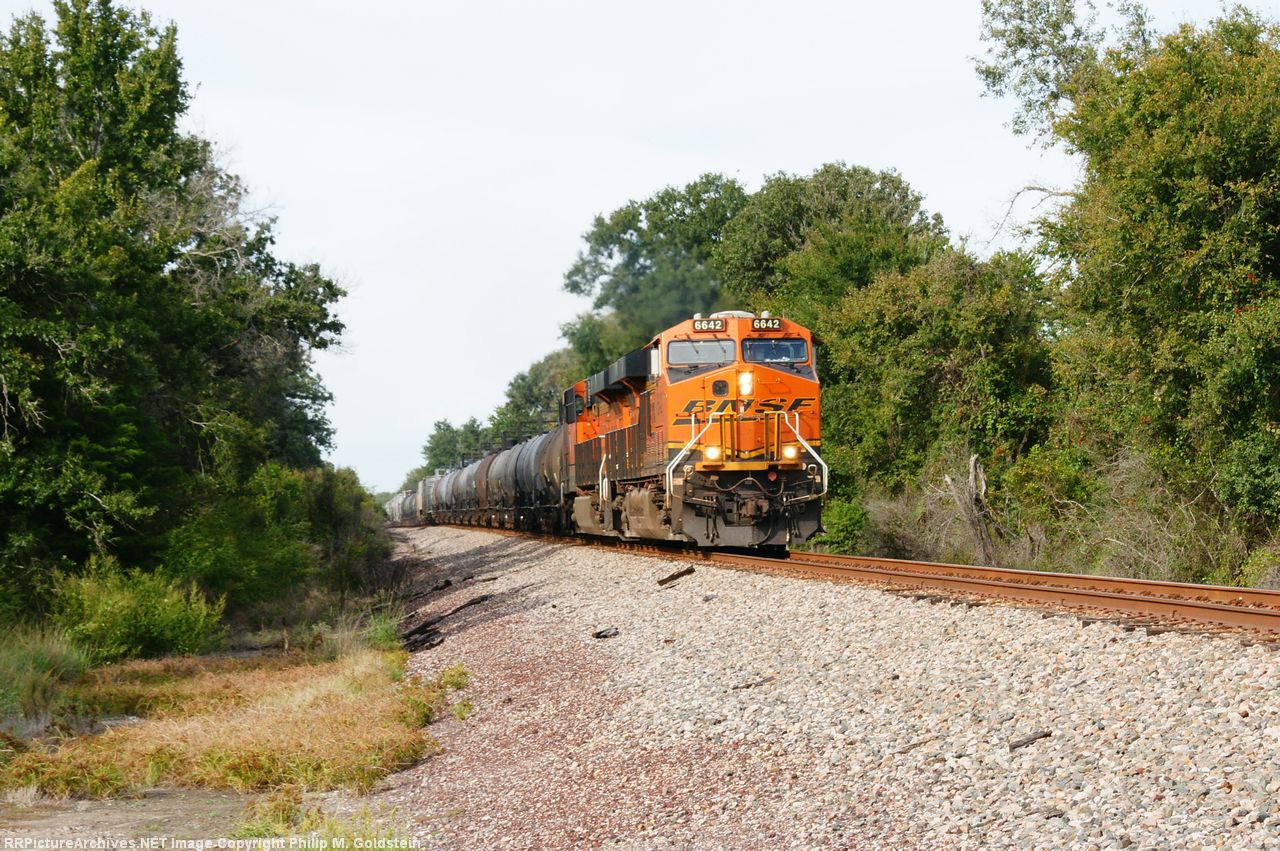 BNSF 6642, 6721 