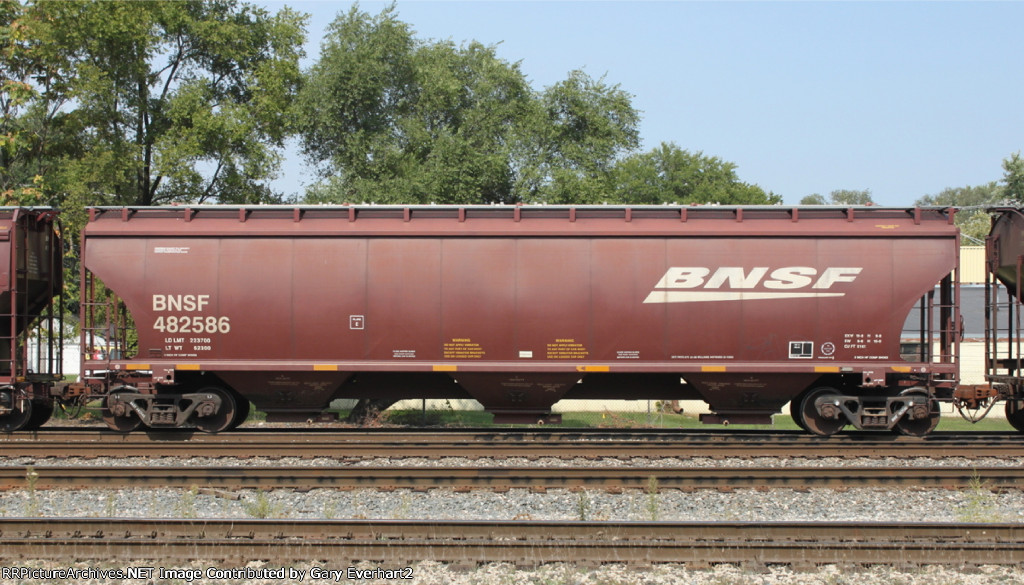 BNSF 482586