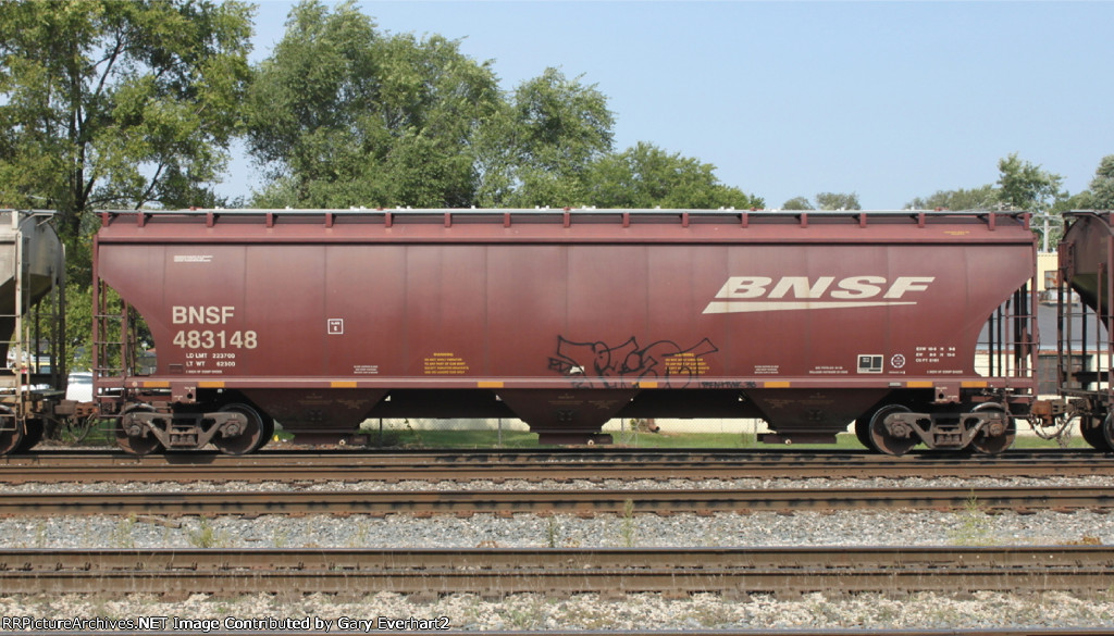 BNSF 483148