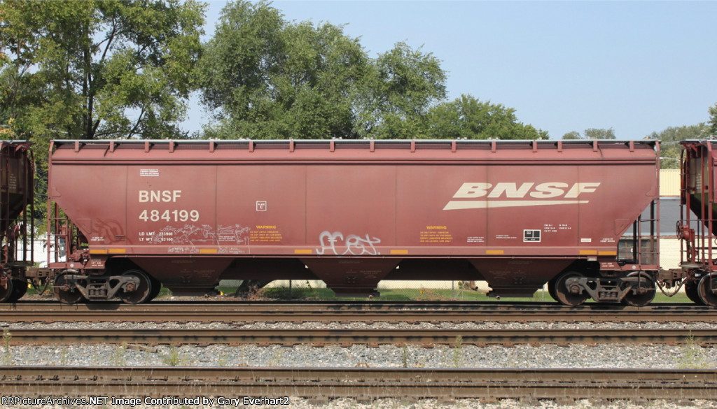BNSF 484199