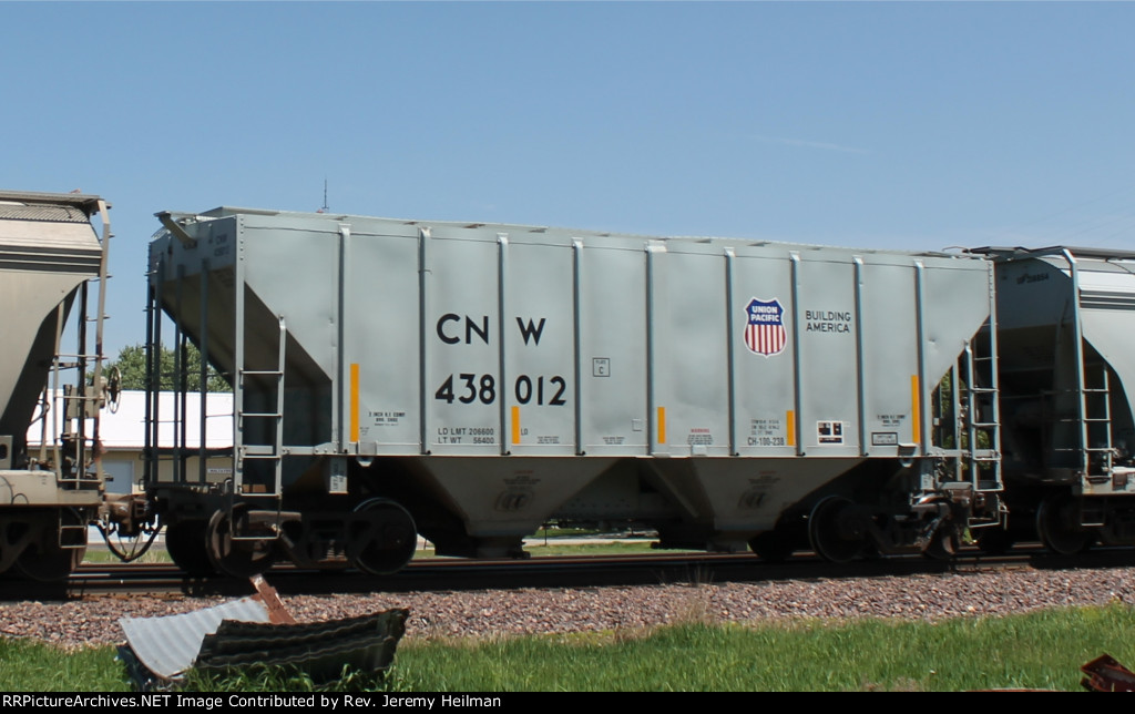 CNW 438012 (1)