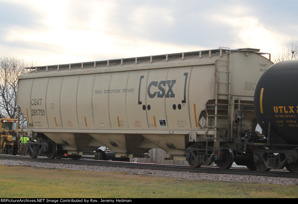 CSXT 261751 (1)