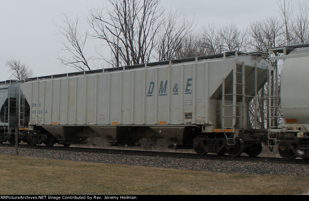 DME 49044 (1)