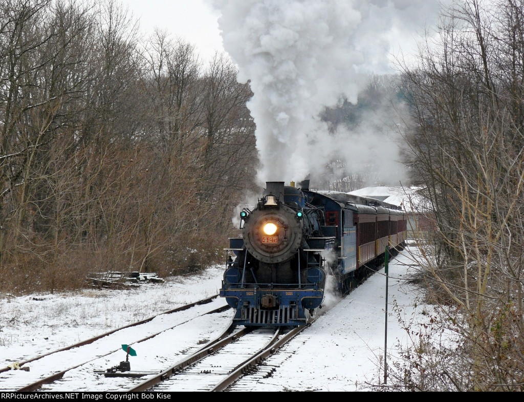 425 blasting out of Cressona at 9:51 a.m.