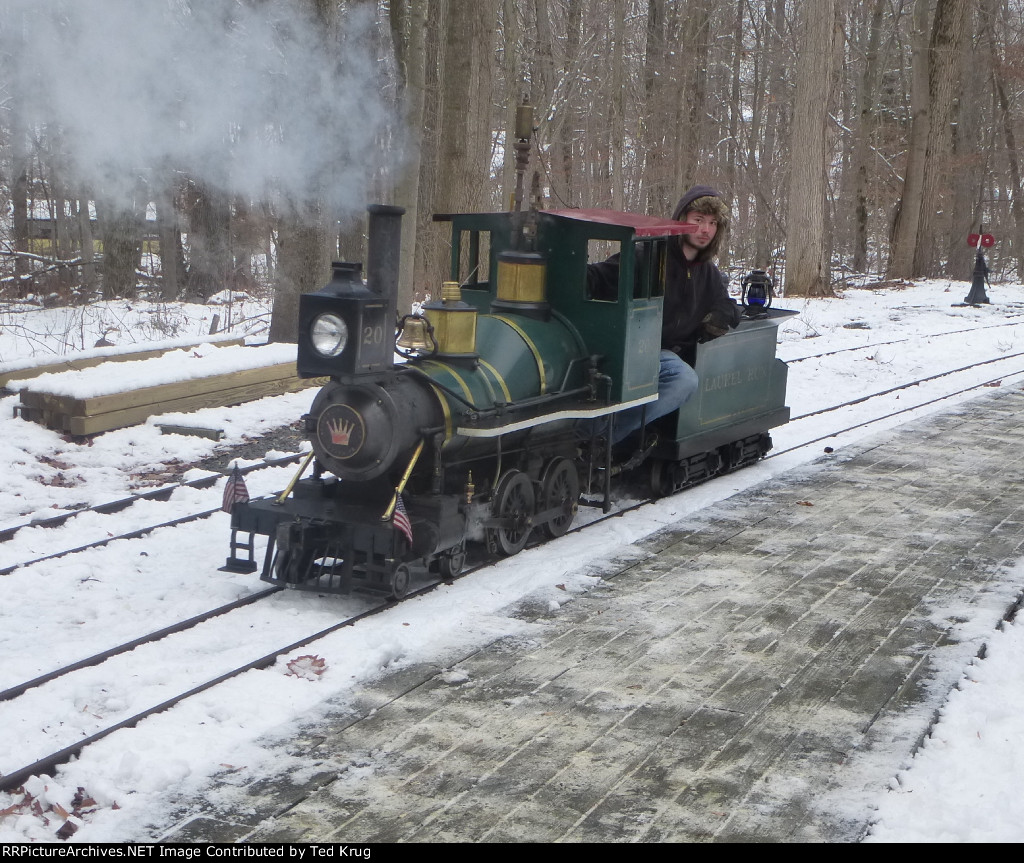 Laurel Run #20 heading to get turned