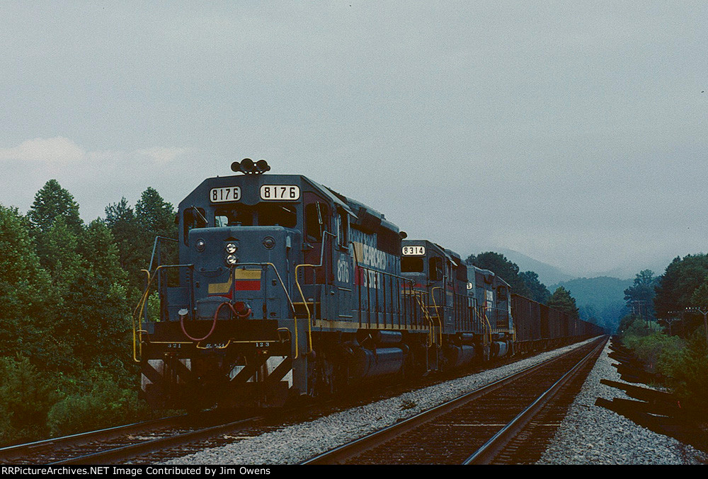 A southbound in Thermal Siding.