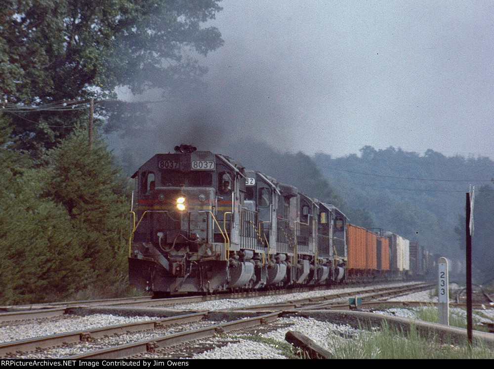 Northbound at Thermal Siding