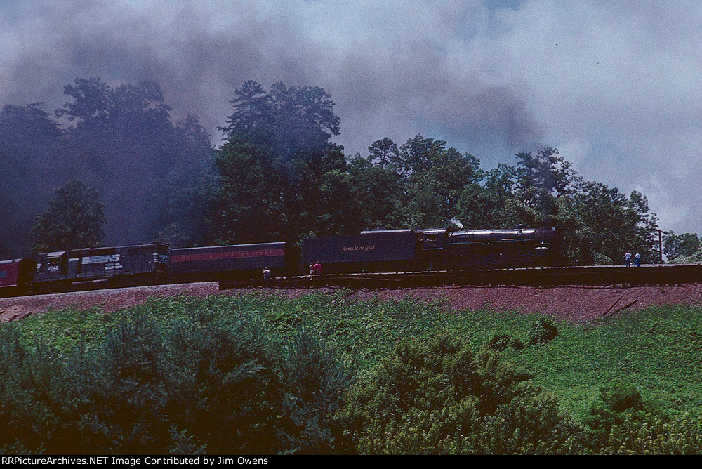 Westbound on the loops for Asheville.