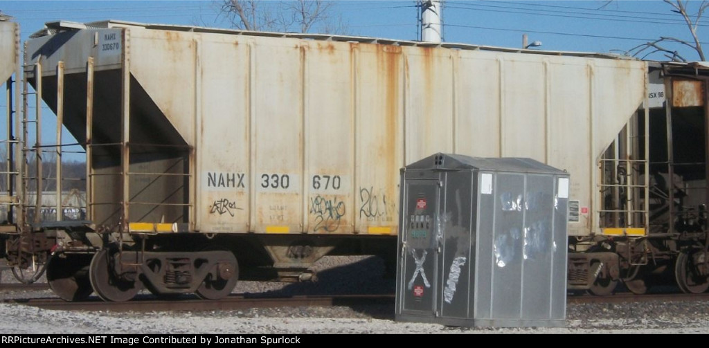 NAHX 330670