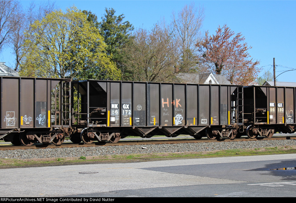 HKGX 86172 on 62W train