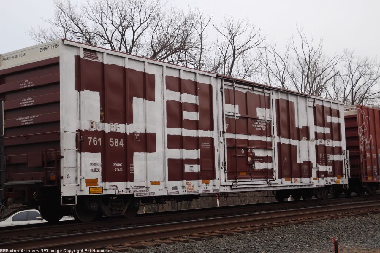 BNSF 761584