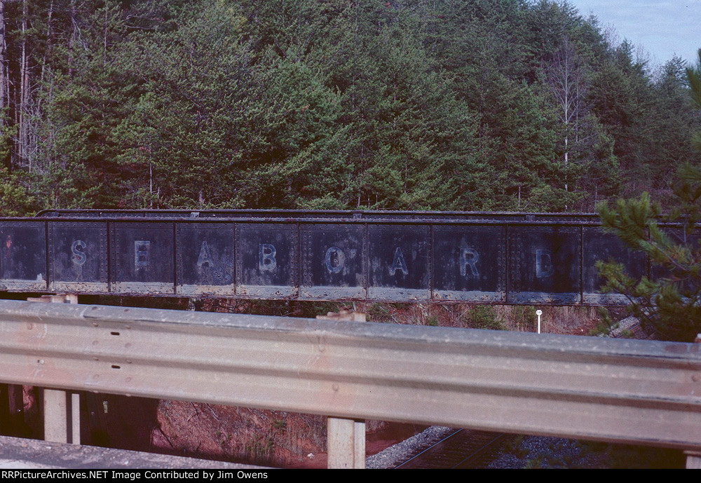 The Thermal Belt RYs bridge over the CSX (ex-Clinchfield) mainline.