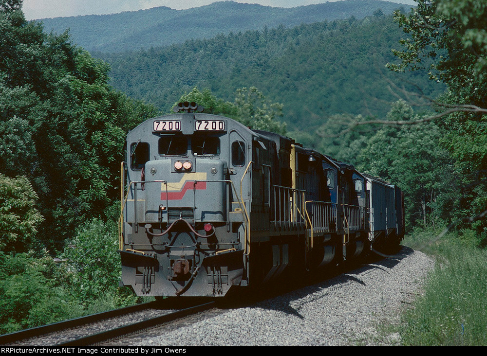 A southbound grain train on the old Clinchfield.
