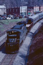 NS 8651 leads the first passenger excursion on Saluda Grade since the 1970s.