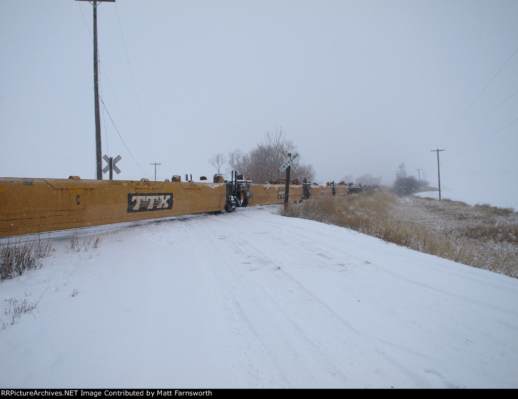 Baretables as far as the eye can see....