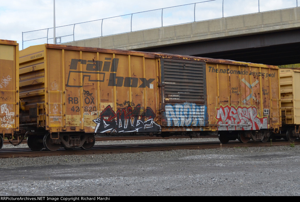 RBOX 42820