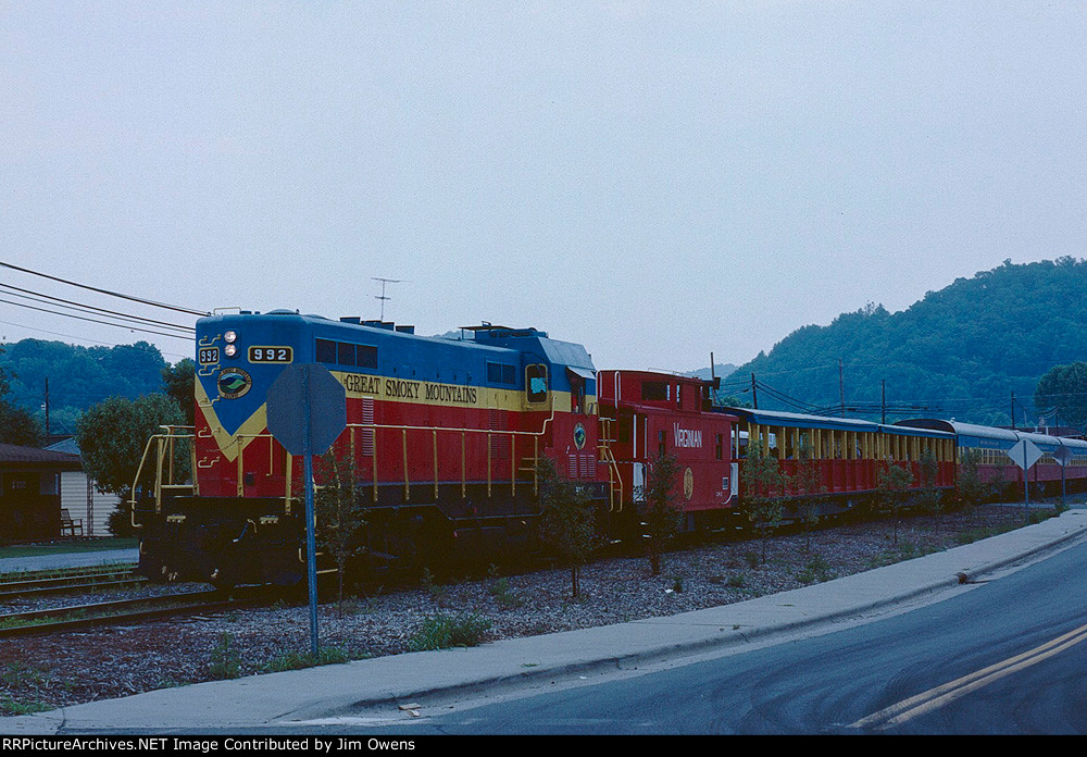 A train from Dillsboro prepares to leave Bryson City.