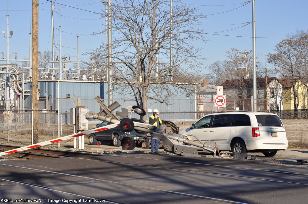 CSX On The Cell For Help