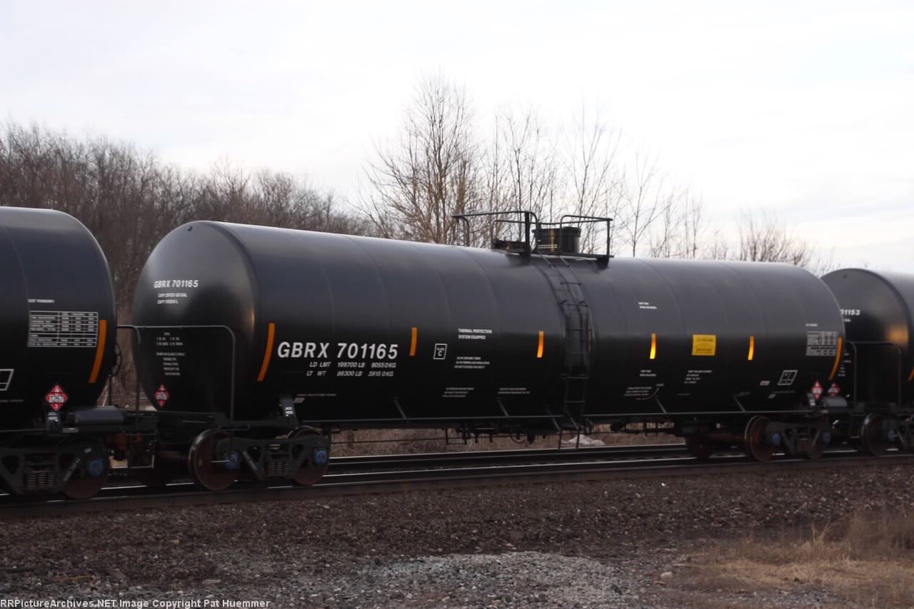 GBRX 701165